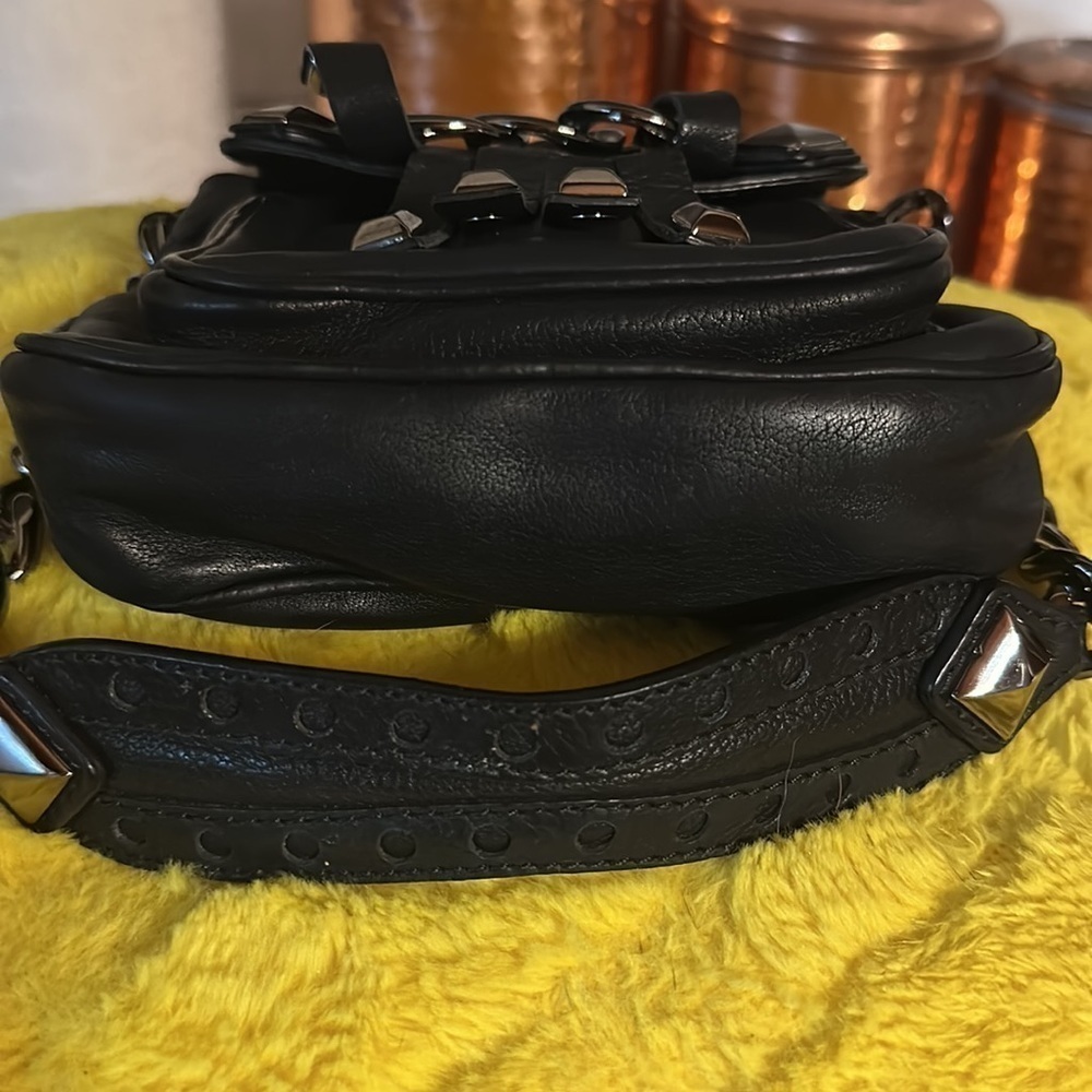 As seen in Vogue. Michael kors 2006 collection. Black studded leather. - Picture 7 of 10